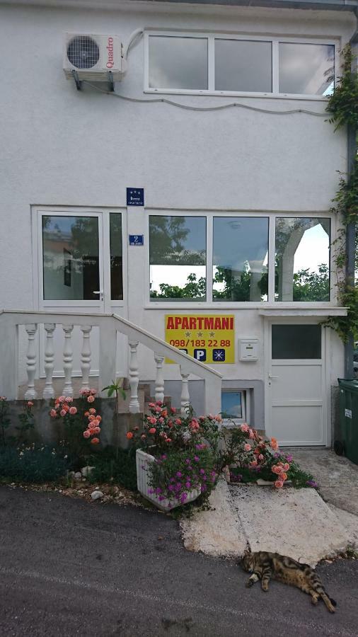 Apartmani Kocka Primošten Eksteriør bilde
