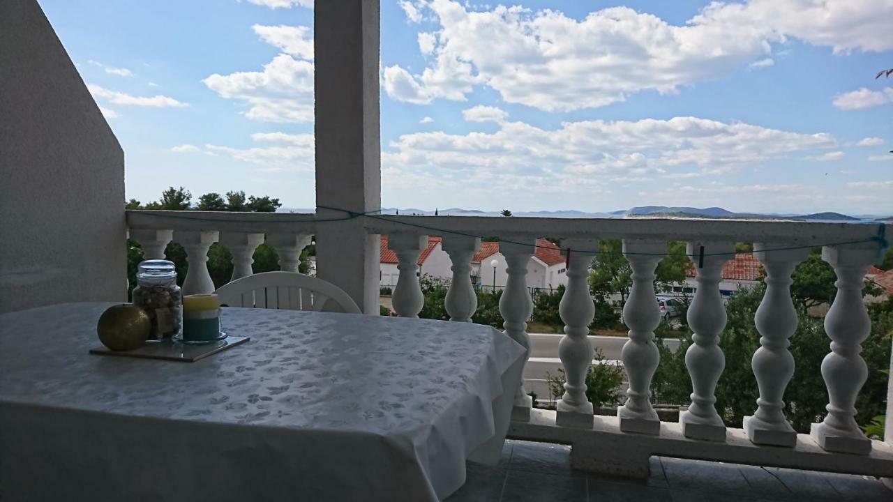 Apartmani Kocka Primošten Eksteriør bilde