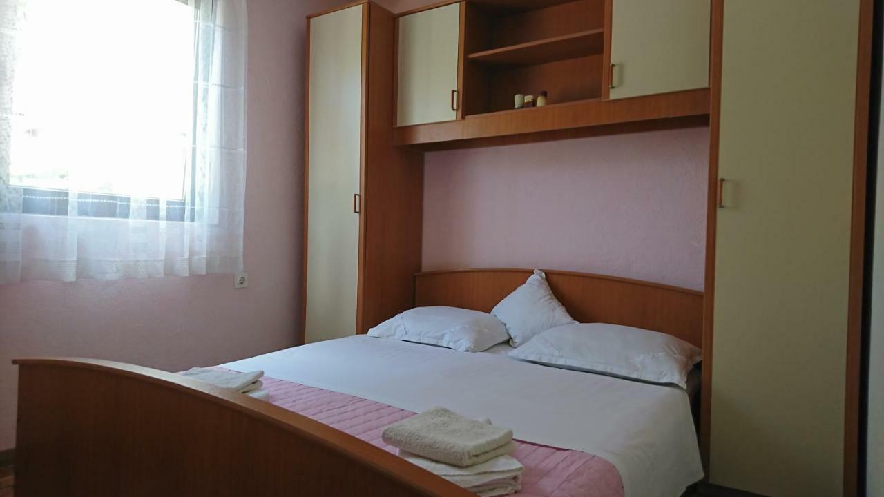 Apartmani Kocka Primošten Eksteriør bilde